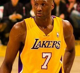 LA Lakers’ Lamar Odom Involved in Queens Crash that Seriously Injured 2