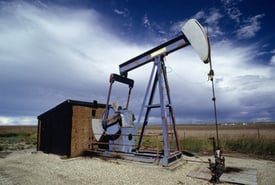 Texas Oil Rig Explosion Injures 2 in Karnes County