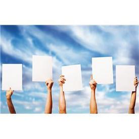 Three Ways to Personalize Custom Business Cards for a Target Audience