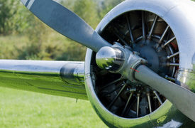 Pilot Struck in Head by Propeller at Gillespie Field
