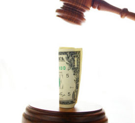 Former Harper’s Bazaar Intern Sues Hearst Corp. for Minimum Wage