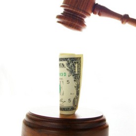 Former Harper’s Bazaar Intern Sues Hearst Corp. for Minimum Wage