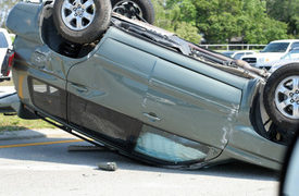 I-95 Single-Vehicle Rollover Accident Injures Staten Island Woman, 3 Kids