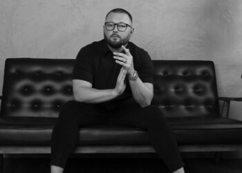 Eric McNeil and His Rise in Finance